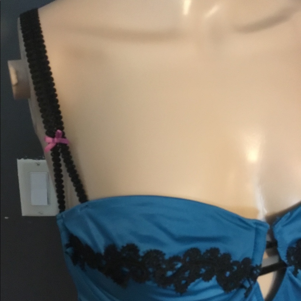 Cosmopolitan girdle - Picture 3 of 4